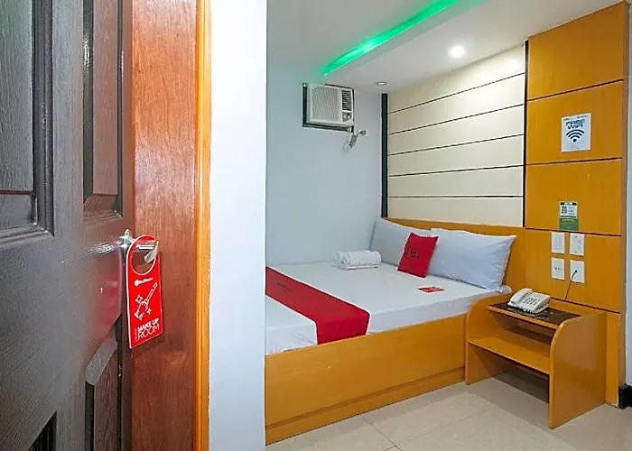 Hotel Reddoorz @ Ranchotel Alabang