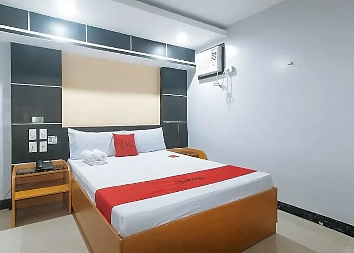 Hotel Reddoorz @ Ranchotel Alabang 2*